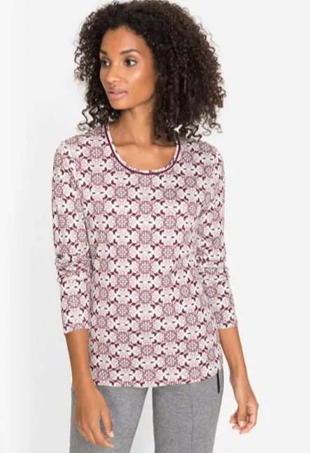 ALLOVER PRINT JEWEL NECK TOP