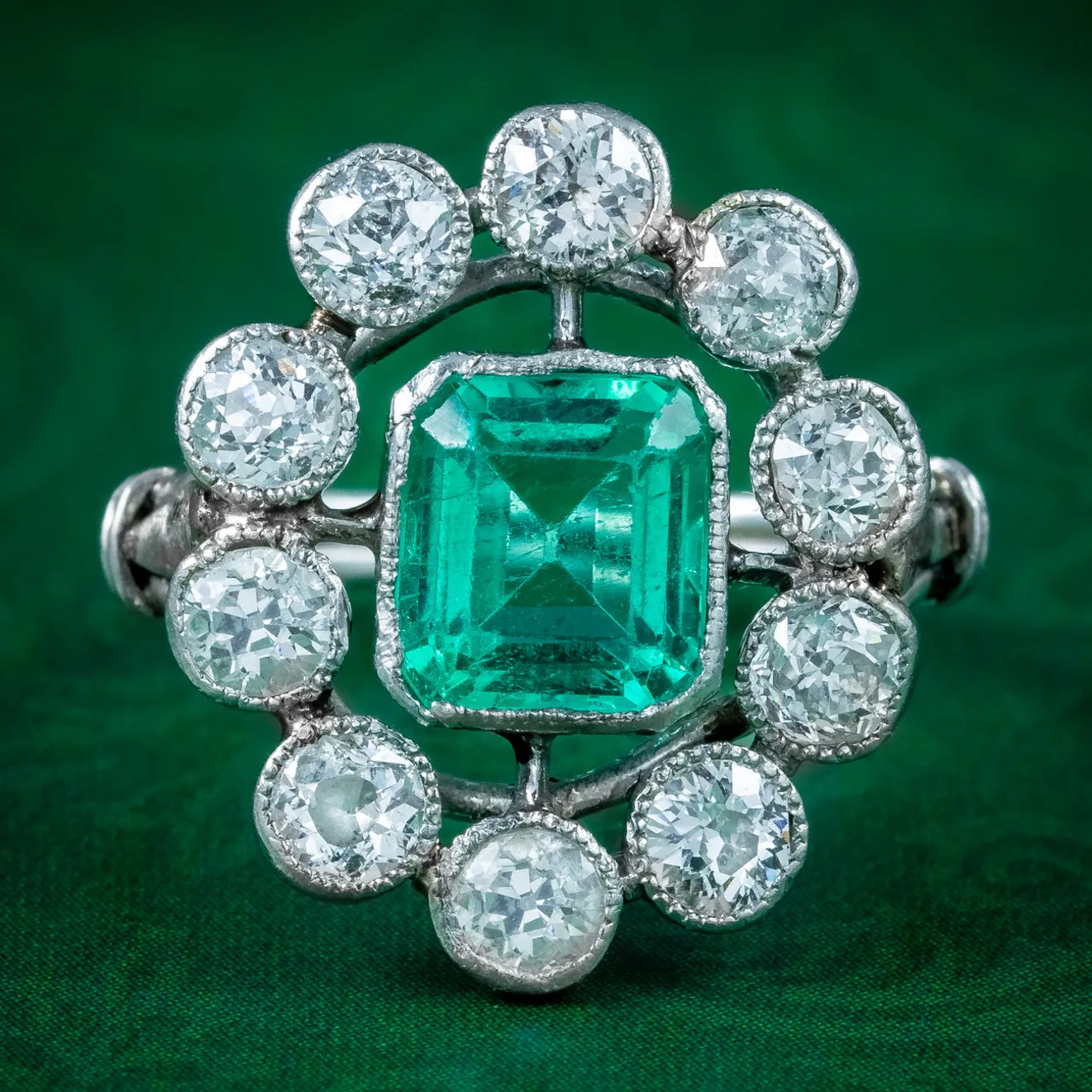 Antique Art Deco Emerald Diamond Cluster Ring 1.7ct Emerald