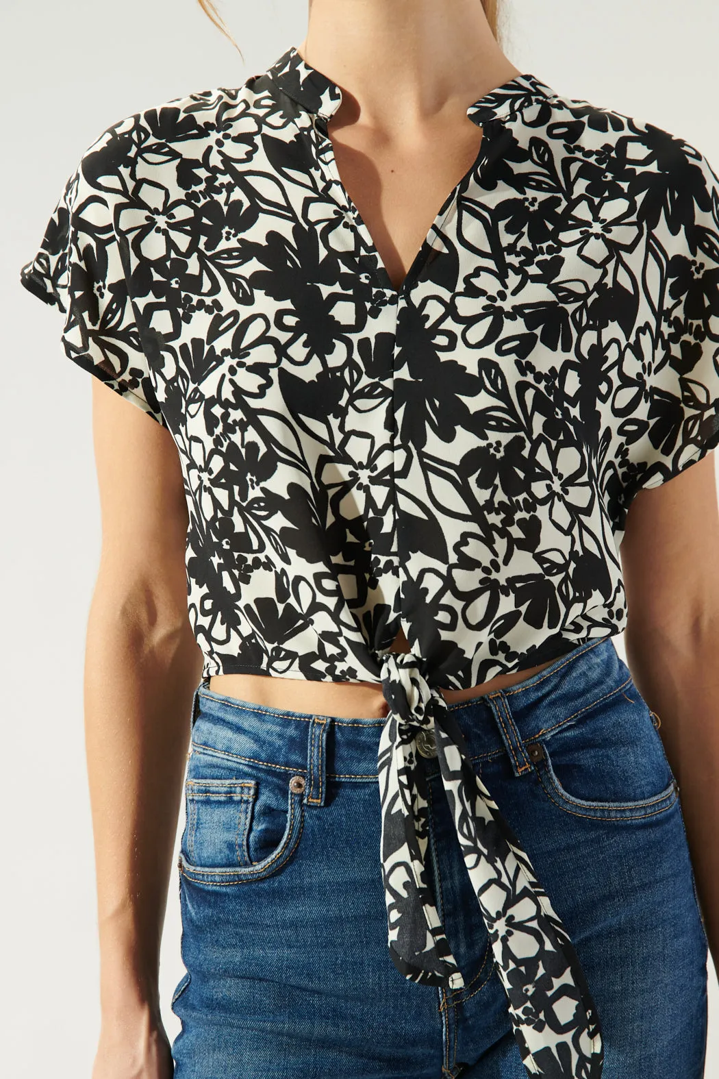 Bona Vista Floral Crofton Tie Front Crop Top