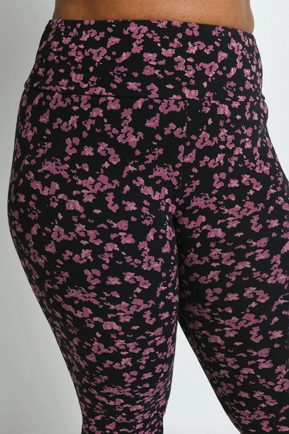 Curve Everyday High Waisted Leggings - Black/Burgundy Floral