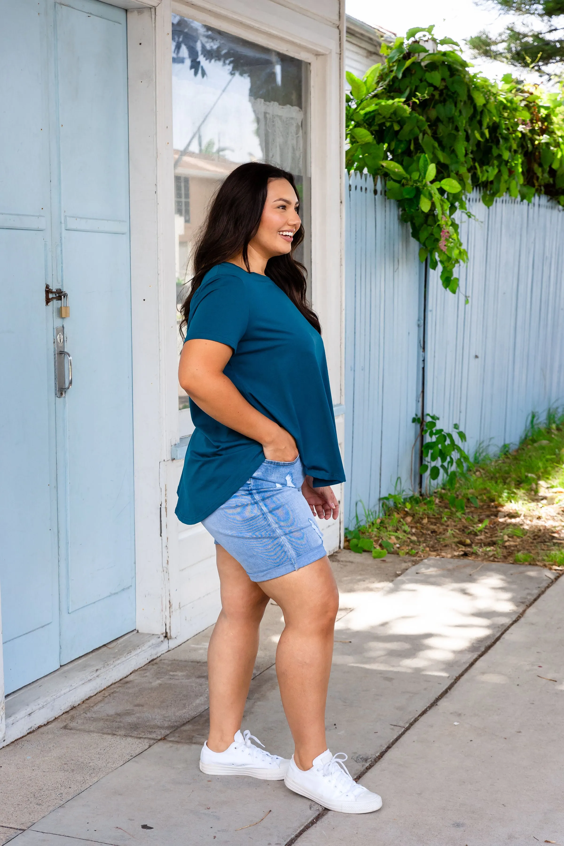 Macey Hi-Low T-Shirt in Teal